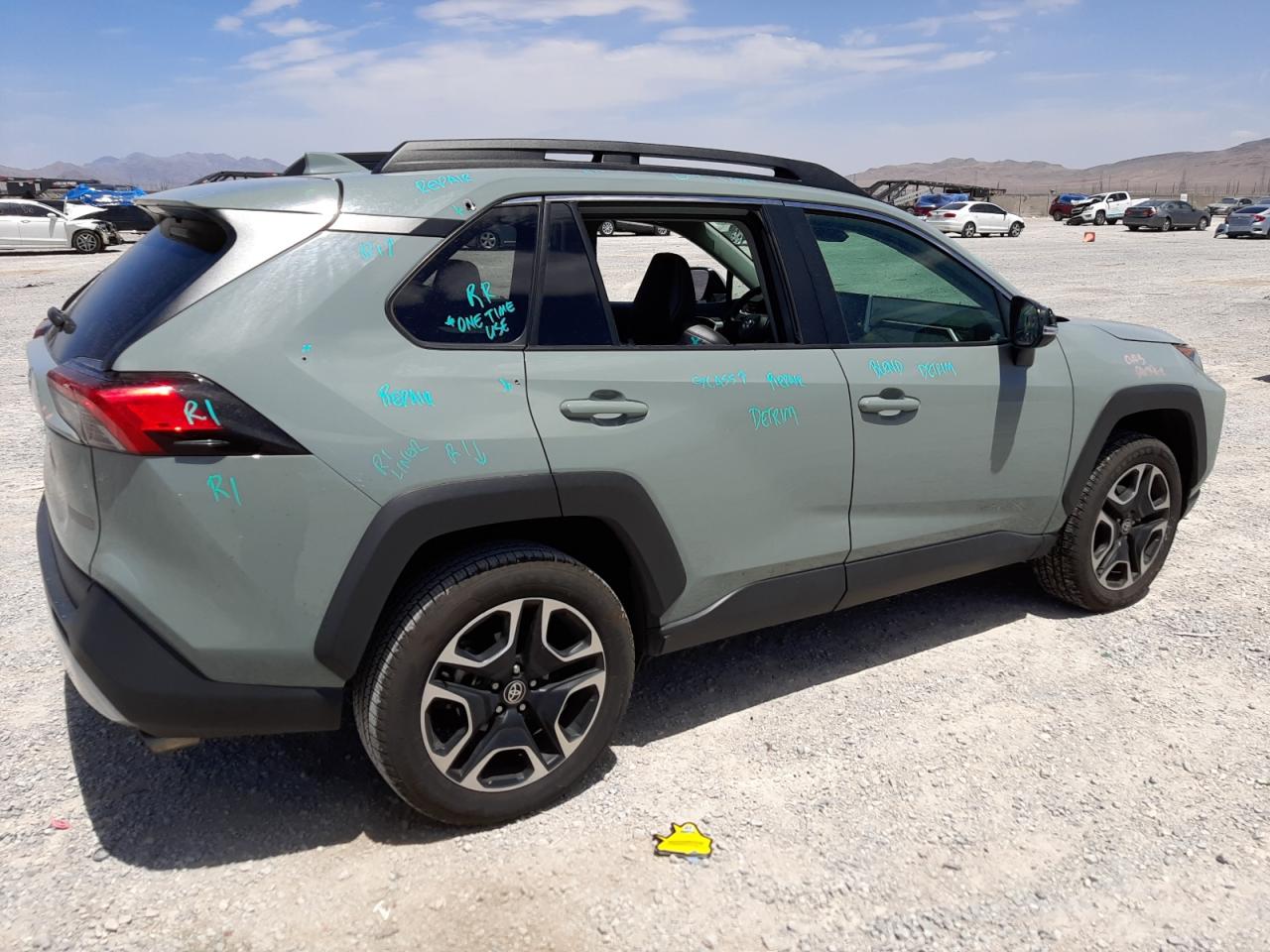 2T3J1RFV5MW185740 TOYOTA RAV4 2021