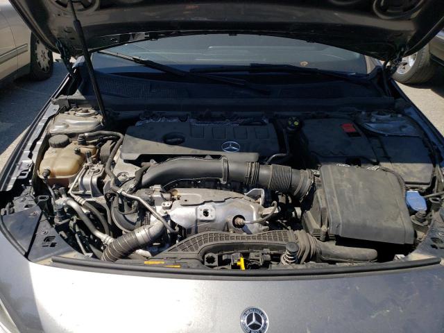 WDD3G4EB2KW027782 Mercedes-Benz A 220