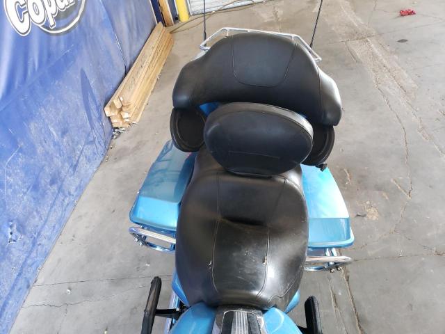 2011 HARLEY-DAVIDSON FLTRU 1HD1KGM19BB647402