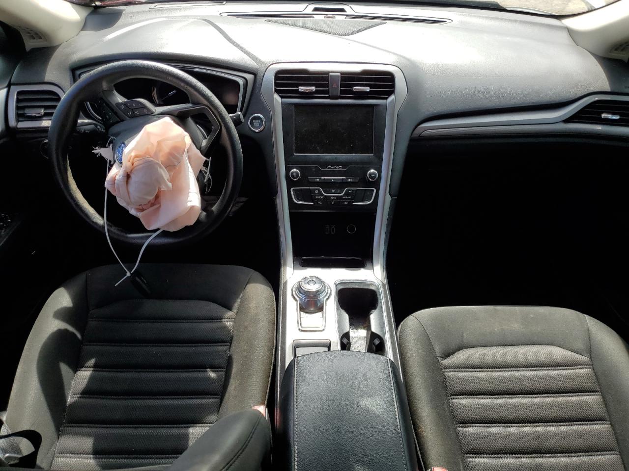 3FA6P0LU1KR140300 FORD FUSION 2019