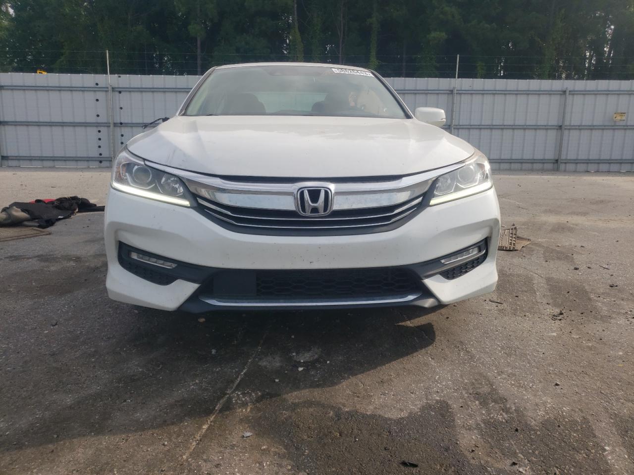 1HGCR2F98HA006978 HONDA ACCORD 2017