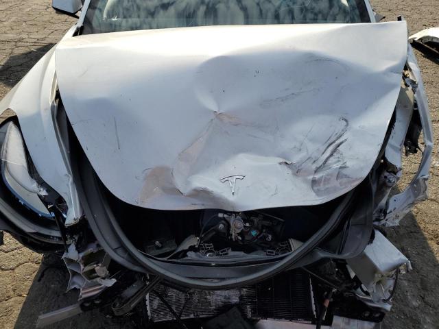 5YJ3E1EA2NF144793 Tesla MODEL 3
