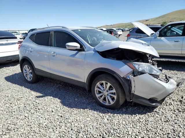 JN1BJ1CR3HW135765 Nissan Rogue Sport S