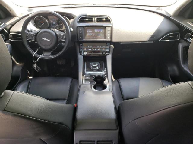 SADCJ2BV7HA882633 Jaguar F-pace Premium