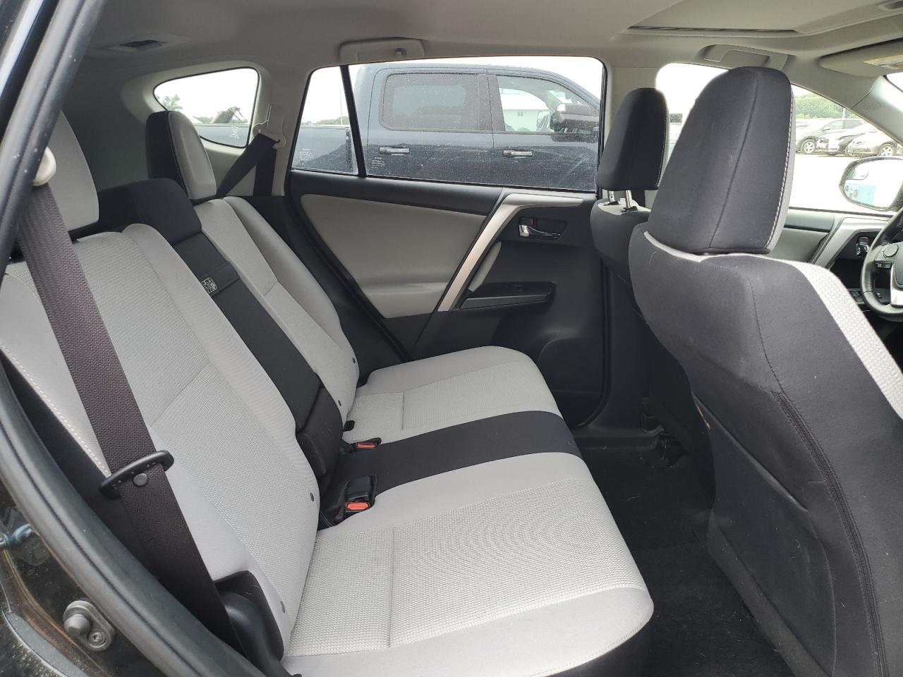 JTMRJREVXJD162189 TOYOTA RAV4 2018