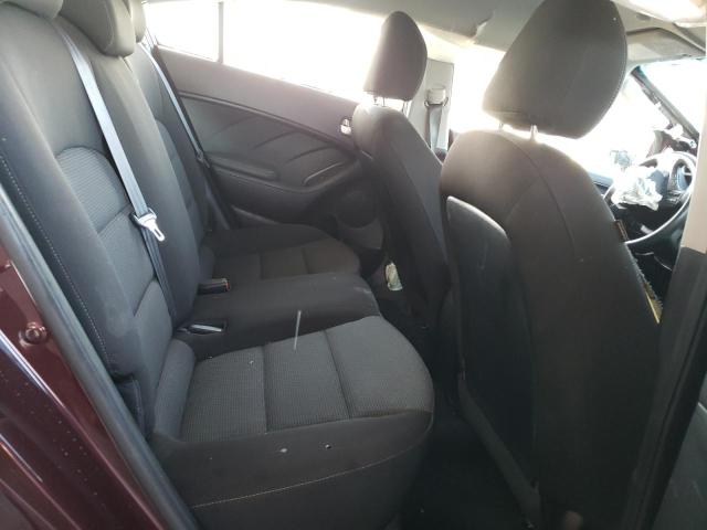 3KPFK4A72JE169713 KIA FORTE LX