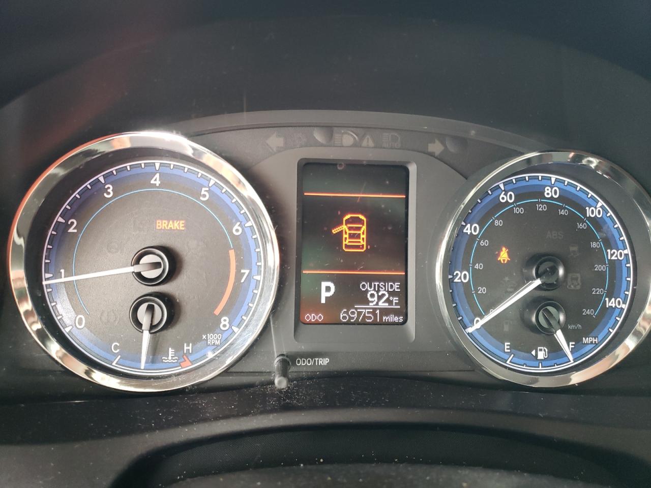 5YFBURHE7KP882956 TOYOTA COROLLA 2019