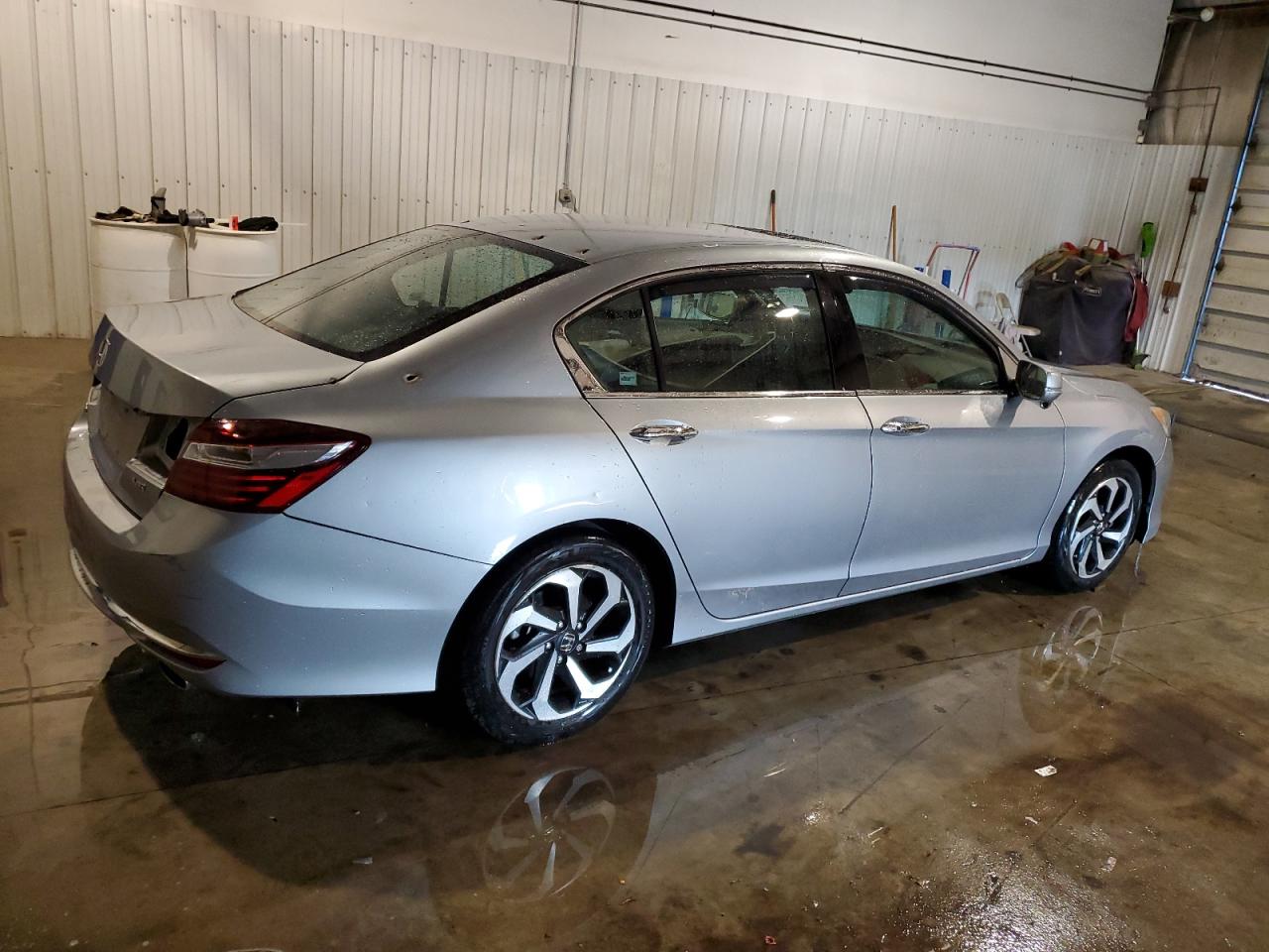 1HGCR3F82GA033590 HONDA ACCORD 2016