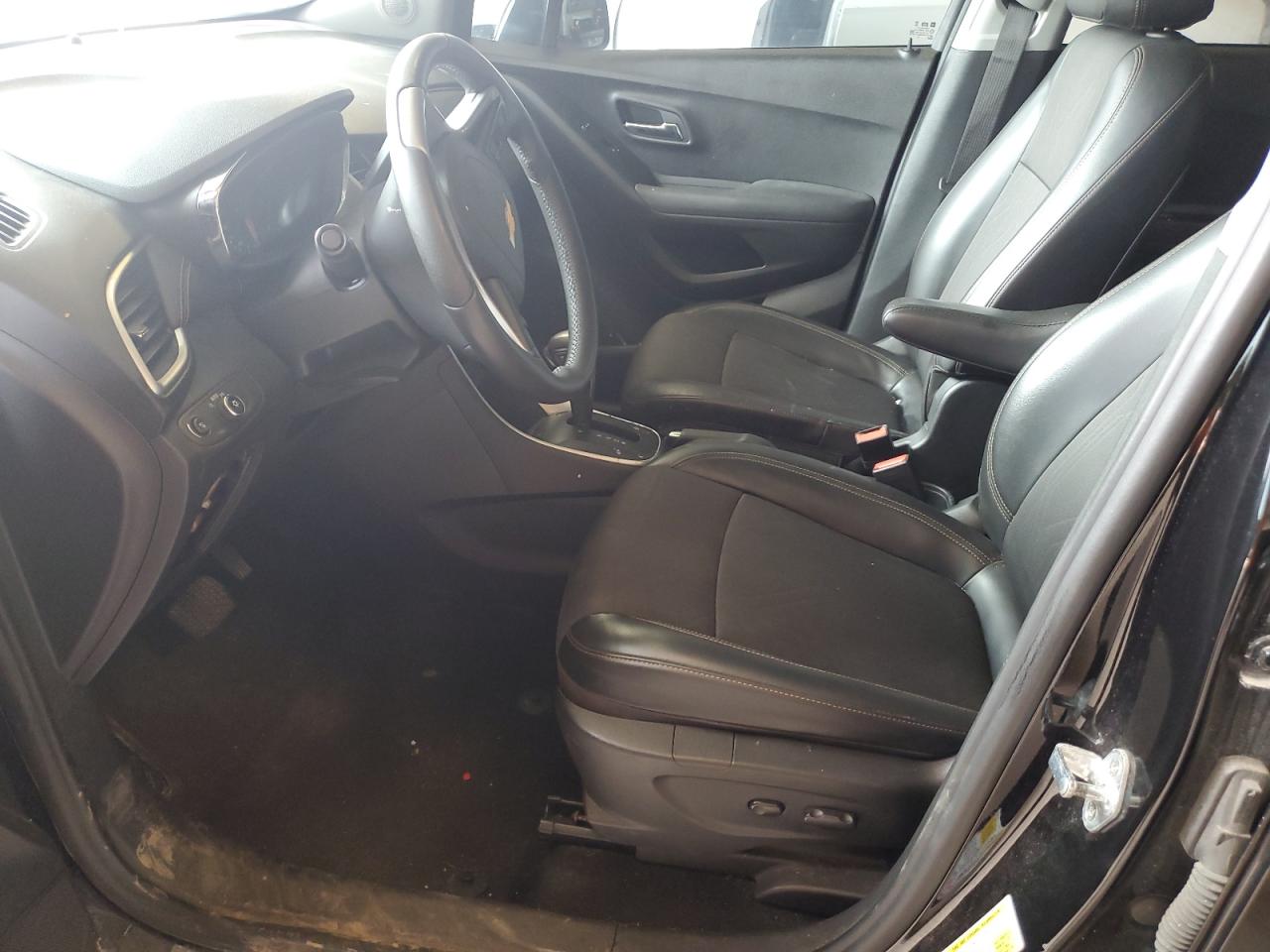 KL7CJPSB0KB808015 CHEVROLET TRAX 2019