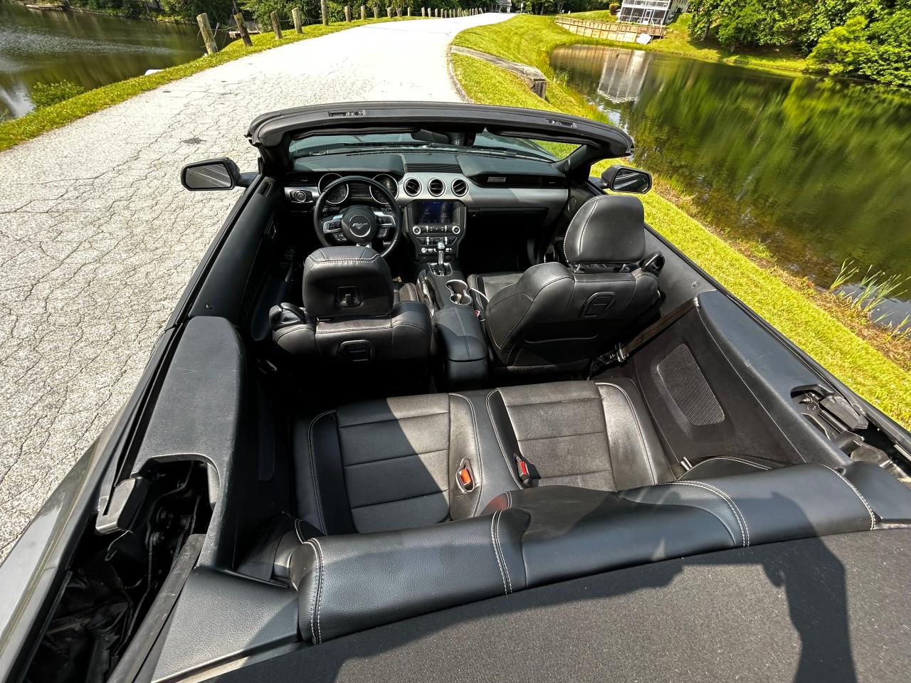 1FATP8UH6M5120195 FORD ALL Models 2021