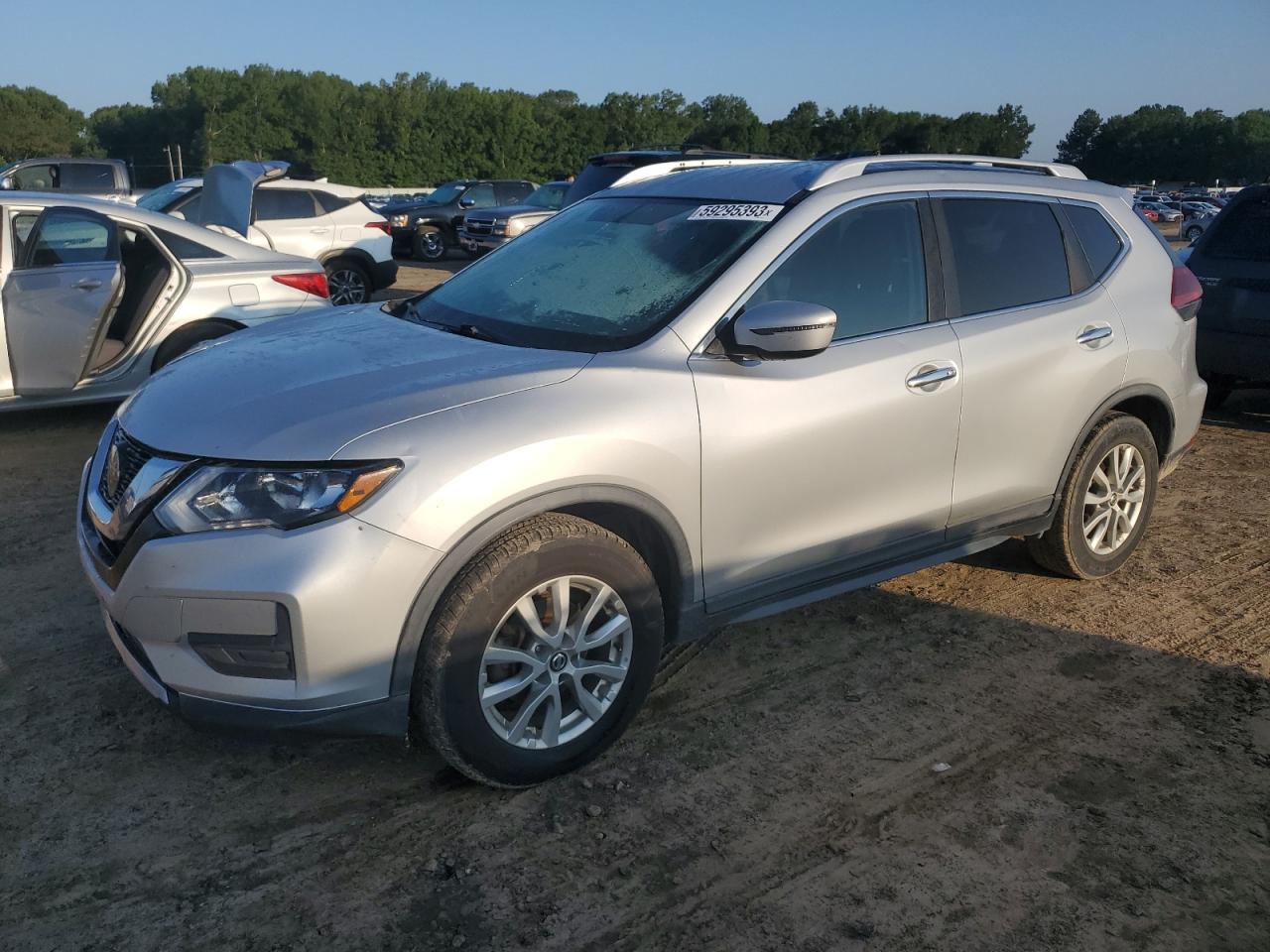 KNMAT2MT2JP510127 NISSAN ROGUE 2018