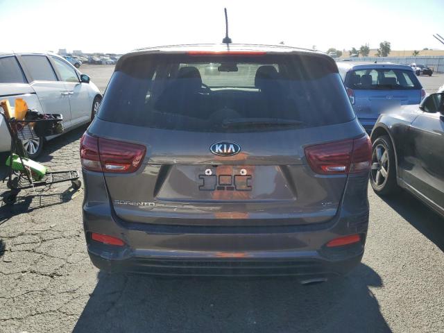 5XYPGDA54KG559432 KIA SORENTO LX