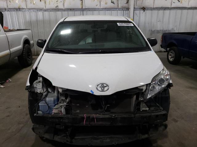 5TDZZ3DC8HS885754 Toyota SIENNA