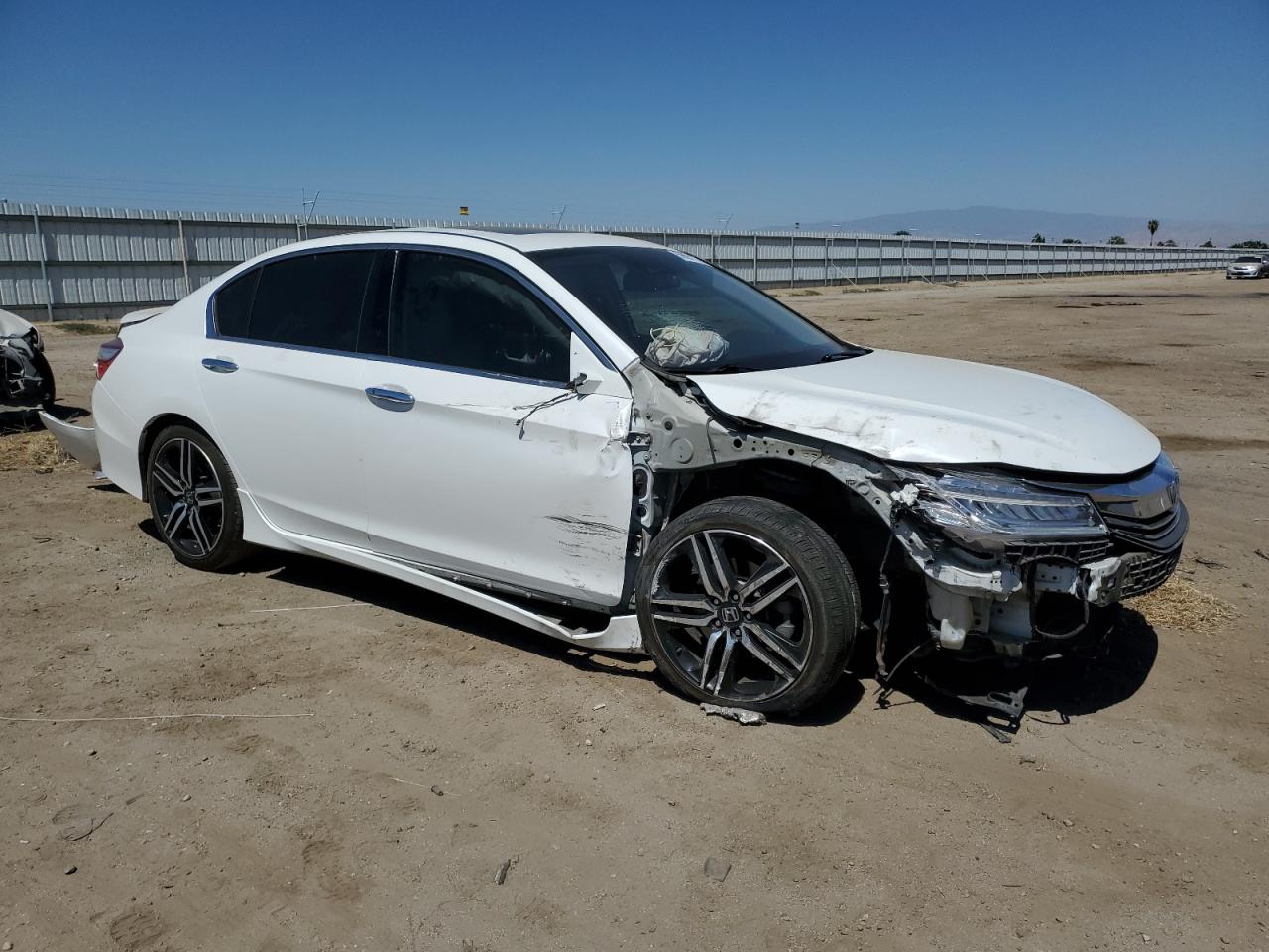 1HGCR3F97HA027486 HONDA ACCORD 2017
