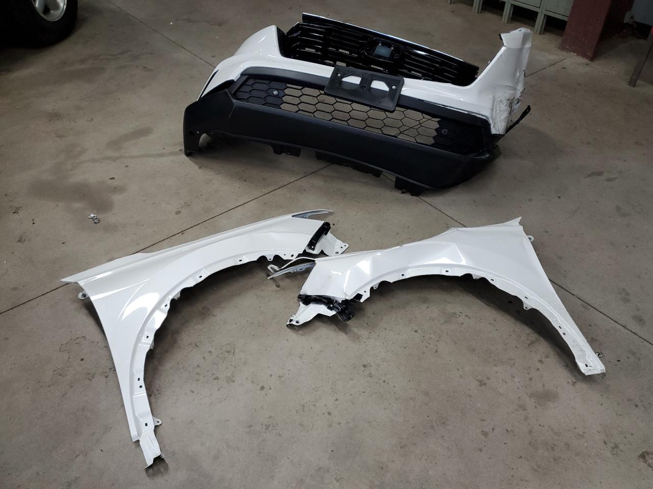 2HKRS4H79PH414935 HONDA CRV 2023