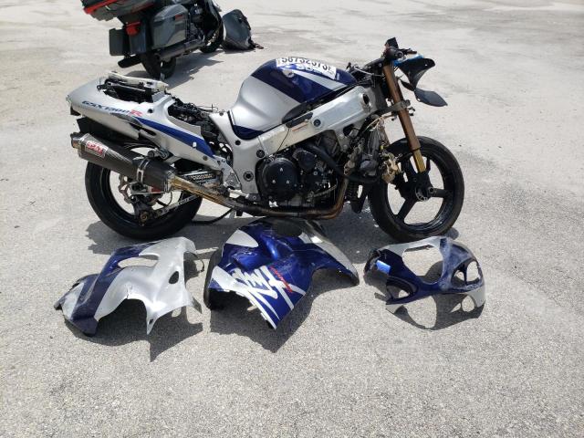 2004 SUZUKI GSX1300 R - JS1GW71A342100238