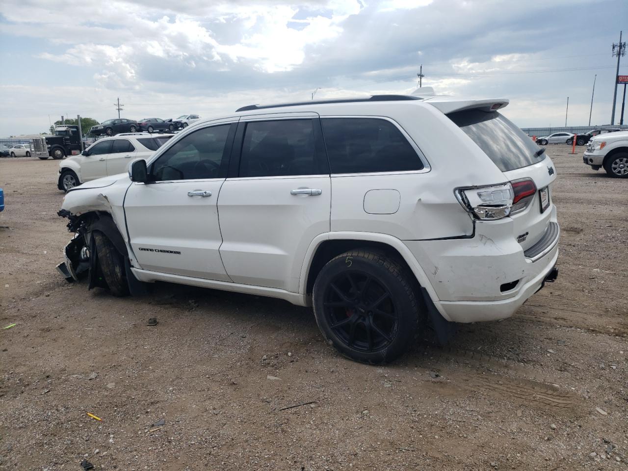 1C4RJFCG6FC136074 2015 Jeep Grand Cherokee Overland