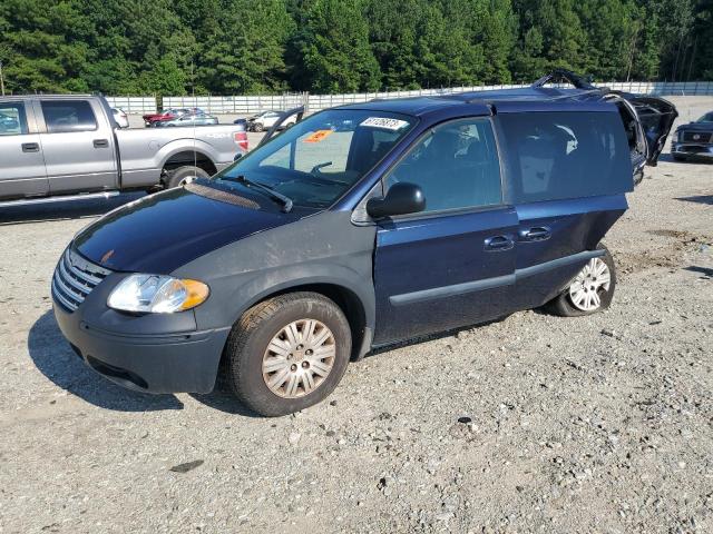 2005 Chrysler Town & Country 