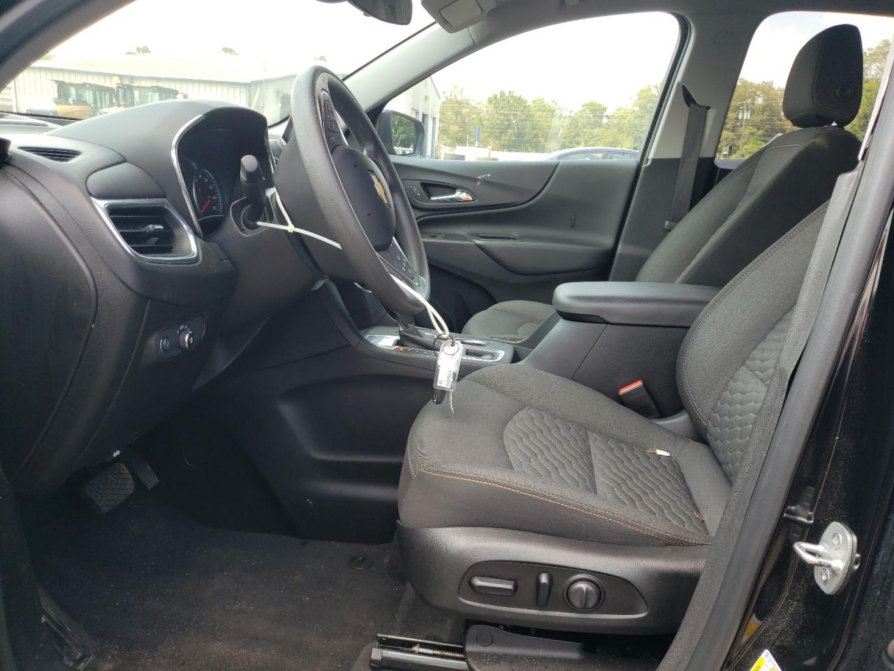 2GNAXKEV6M6106764 CHEVROLET EQUINOX 2021