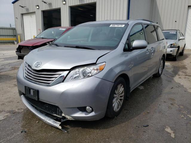 2016 Toyota Sienna XLE