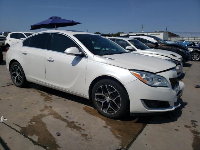 2G4GL5EX8H9125561 Buick Regal Sport Touring