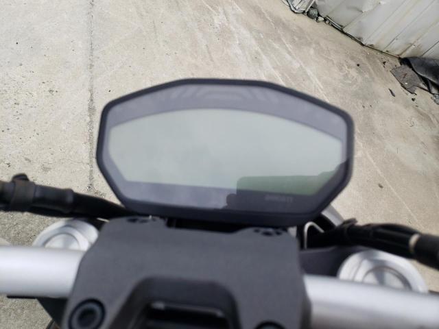 2016 DUCATI MONSTER 82 - ZDM1RBTS9GB016462