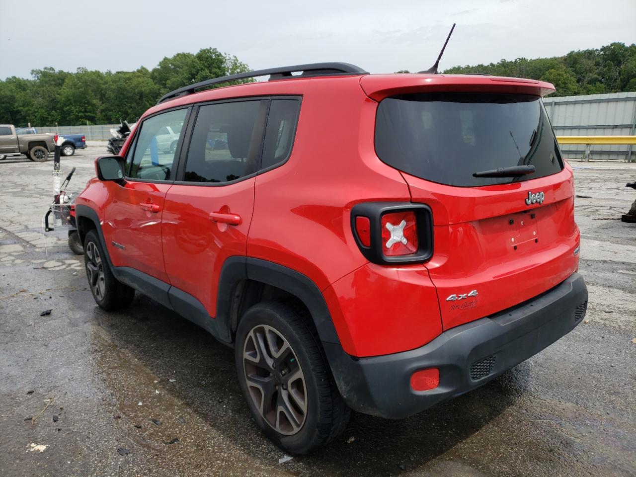 2016 Jeep Renegade Latitude vin: ZACCJBBT3GPD37750