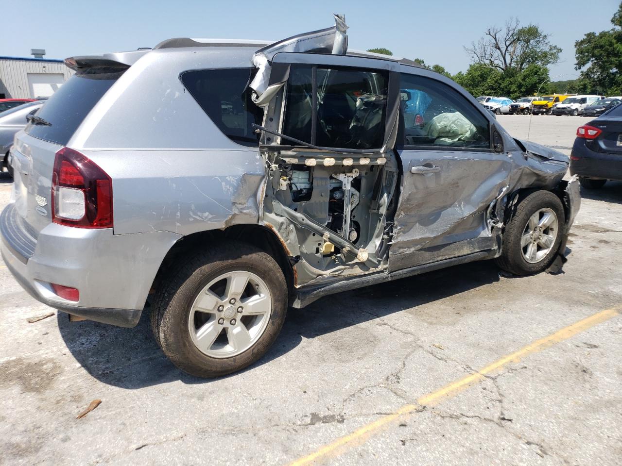 1C4NJCEA0HD115241 JEEP COMPASS 2017
