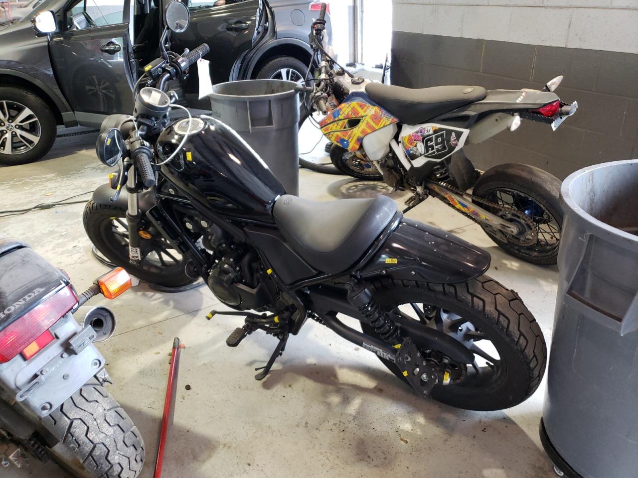 MLHPC5601H5000370 HONDA CM CYCLE 2017