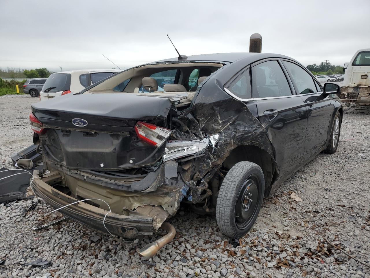 3FA6P0H75HR211879 FORD FUSION 2017
