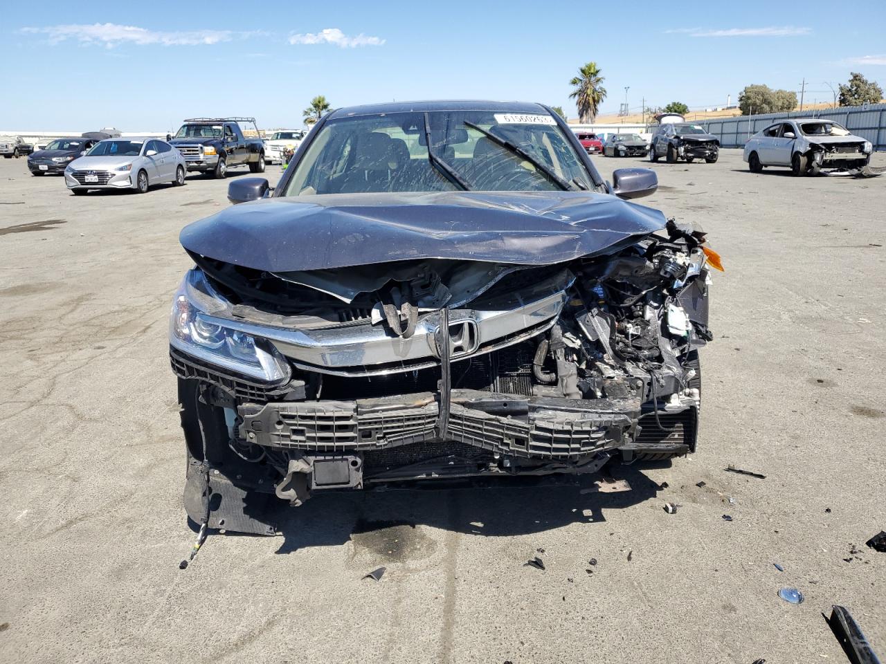 JHMCR6F53HC000799 HONDA ACCORD 2017