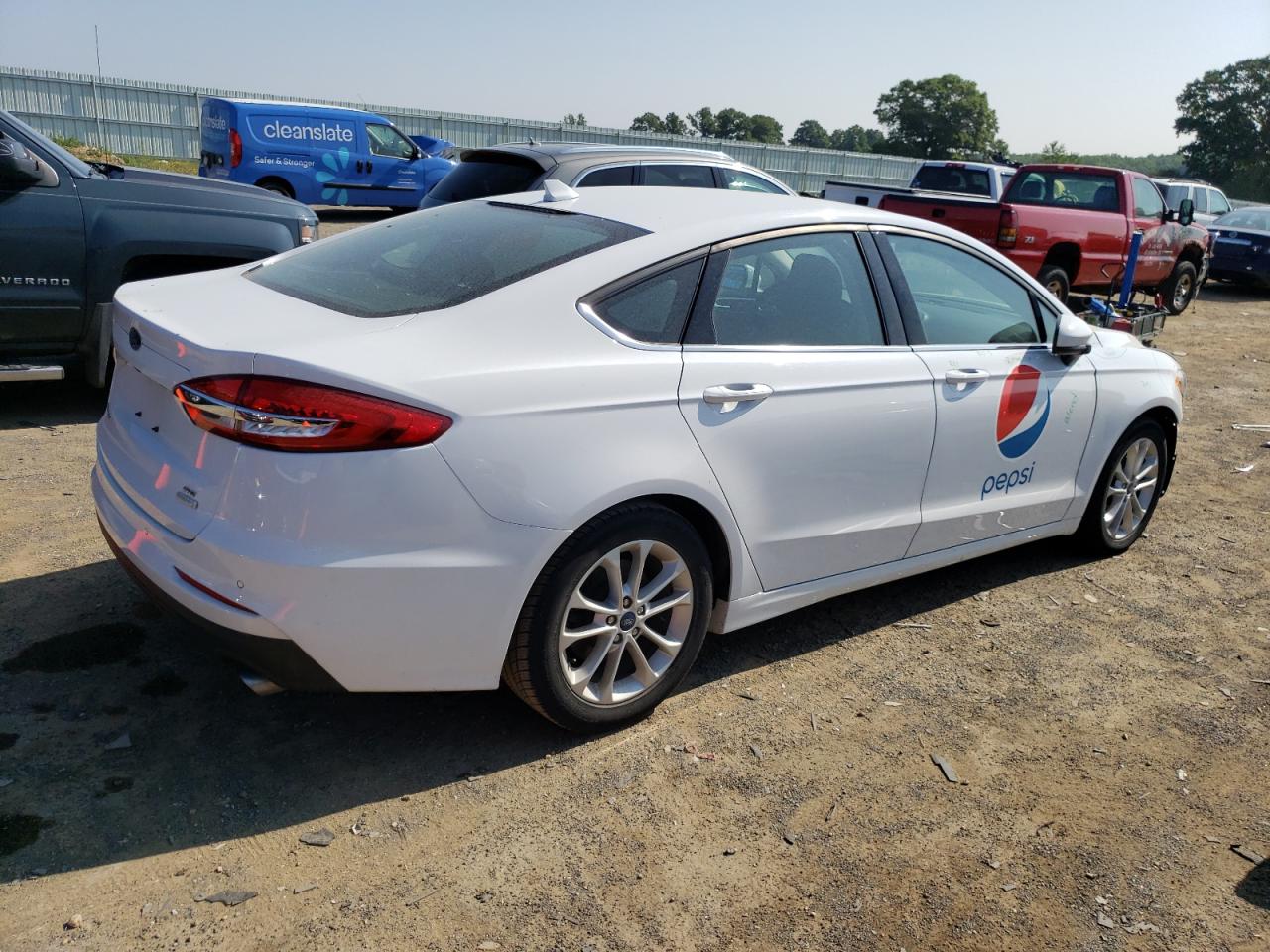 3FA6P0HD9KR217617 FORD FUSION 2019