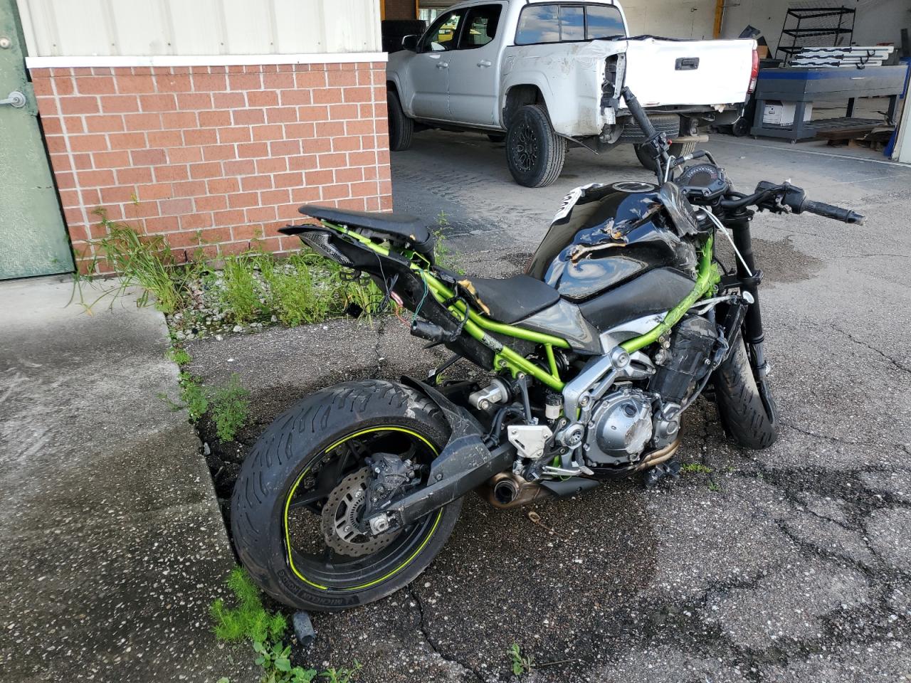 JKAZR2A1XHDA17518 KAWASAKI Z/ZR 1000 2017