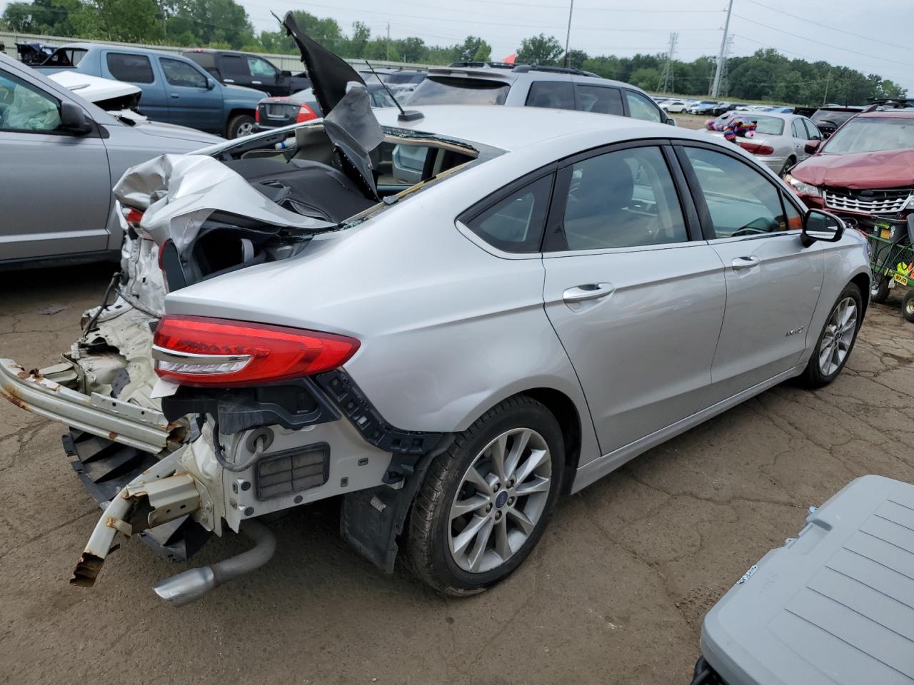 3FA6P0LU6HR233192 FORD FUSION 2017