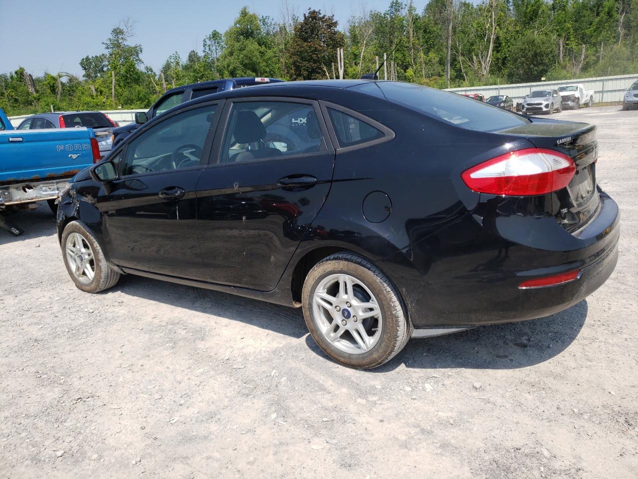 VIN: 3FADP4BJ2JM132014 2018 FORD FIESTA