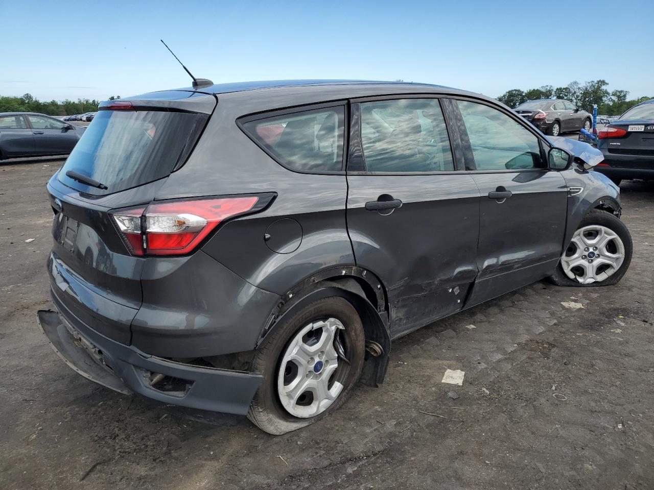 1FMCU0F79JUD13432 FORD ESCAPE 2018