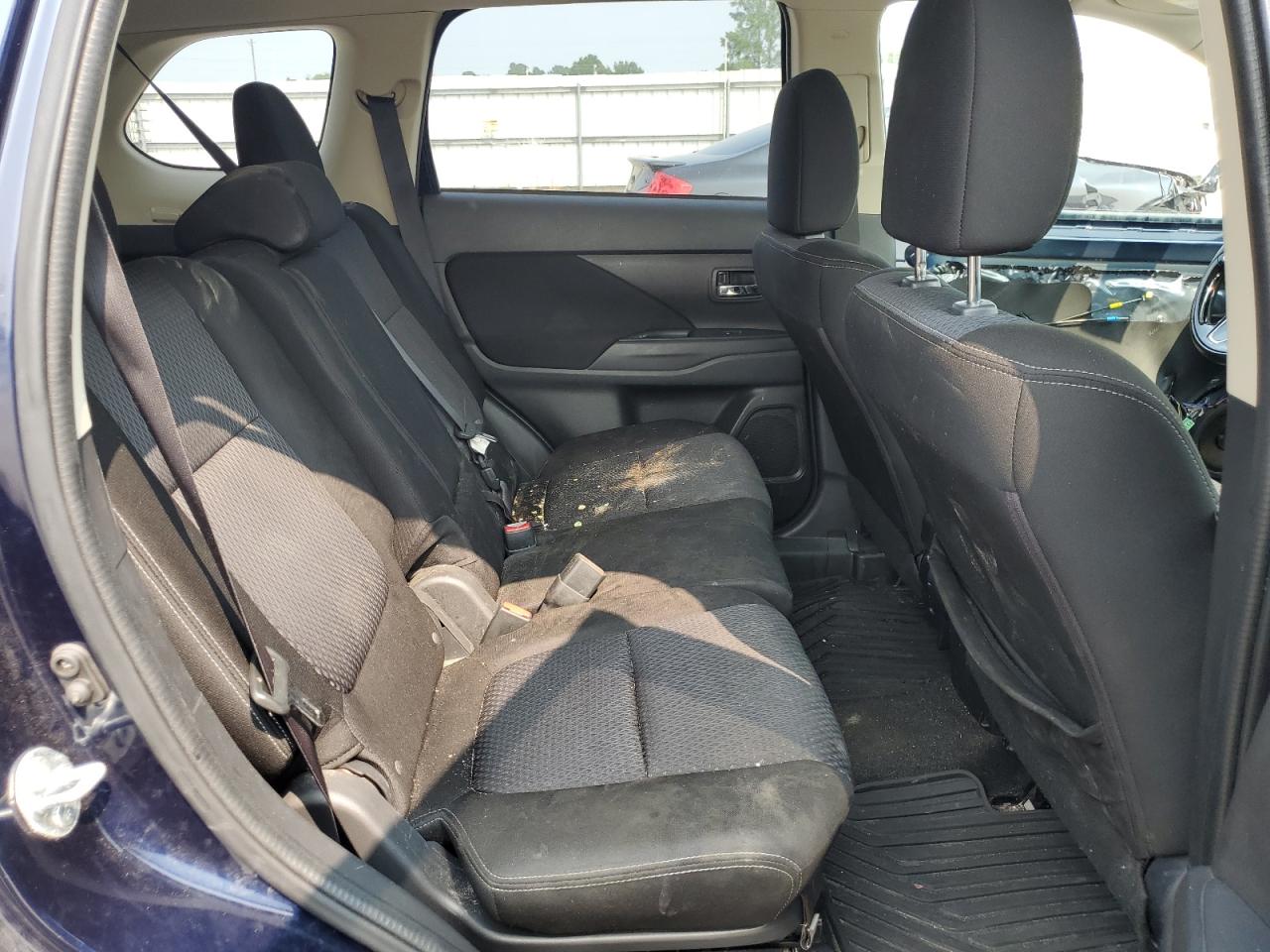 JA4AZ3A39GZ021398 MITSUBISHI OUTLANDER 2016