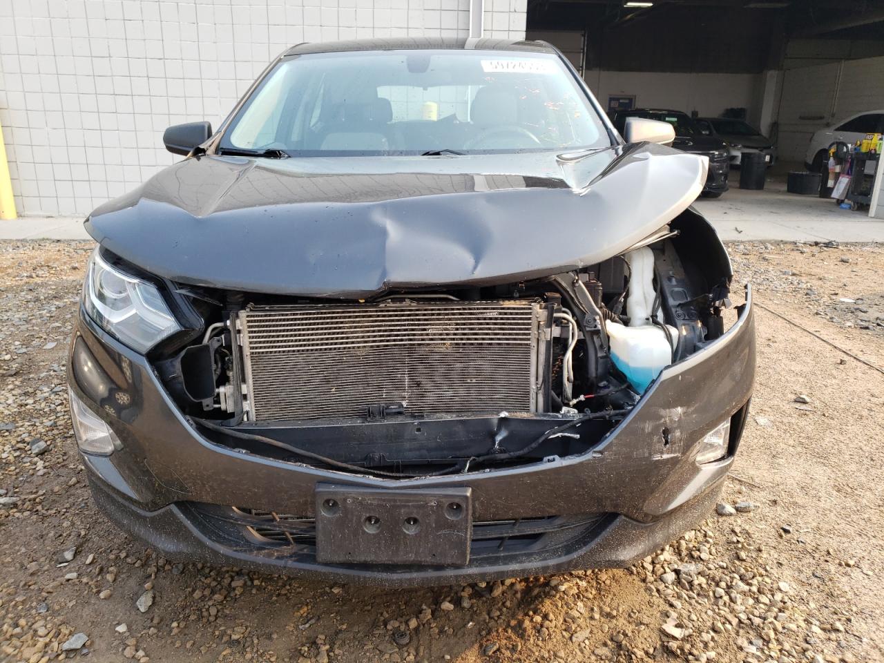 2GNAXREV9J6246117 CHEVROLET EQUINOX 2018