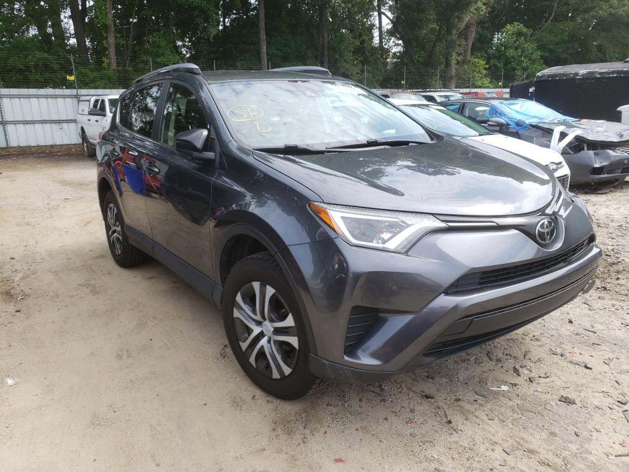 JTMZFREV3HD094636 TOYOTA RAV4 2017