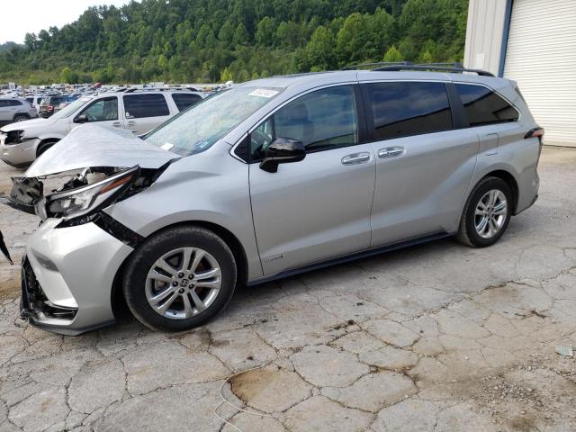 2021 Toyota Sienna XSE