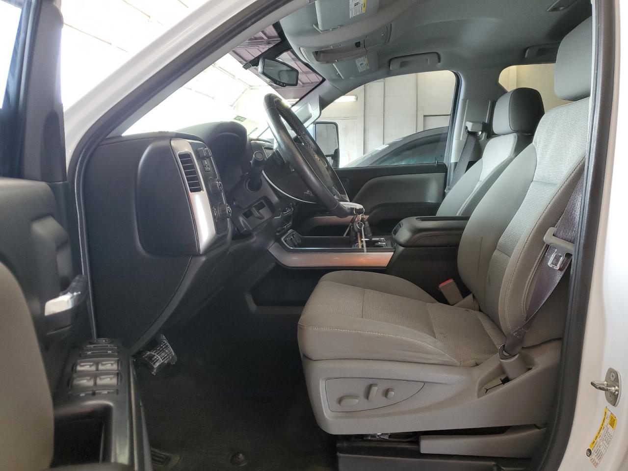 1GCVKREC8HZ377240 CHEVROLET ALL Models 2017