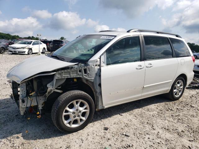 2004 Toyota Sienna XLE