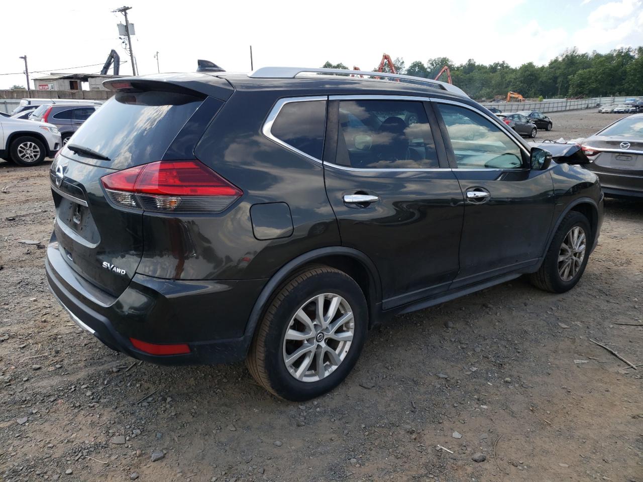 KNMAT2MV4HP530388 NISSAN ROGUE 2017