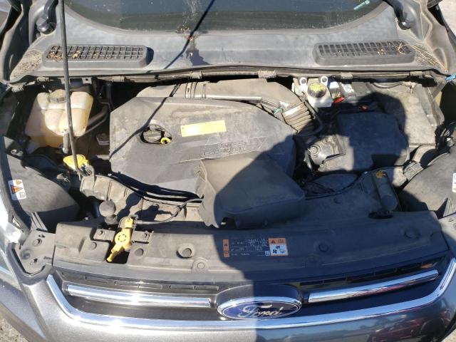 1FMCU0JX1GUC27872 Ford Escape Titanium