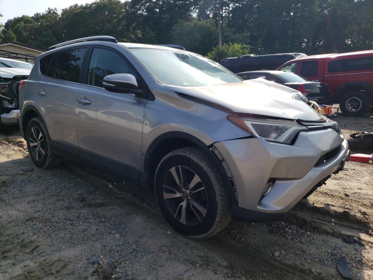 2T3RFREV0HW583868 TOYOTA RAV4 2017