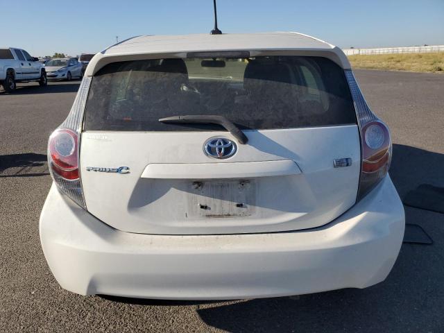 JTDKDTB36E1563688 Toyota PRIUS C