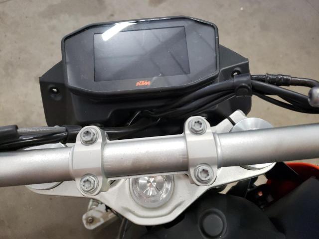 2017 KTM 690 DUKE - VBKLDV407HM704806