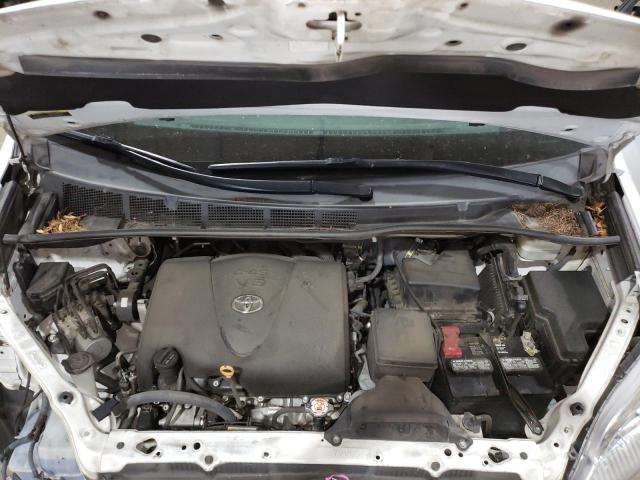 5TDZZ3DC8HS885754 Toyota SIENNA