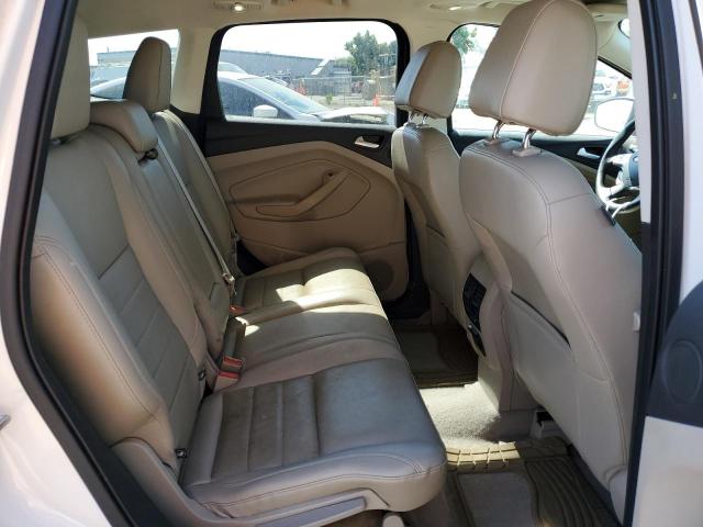 1FMCU0J99EUD01652 Ford Escape Titanium