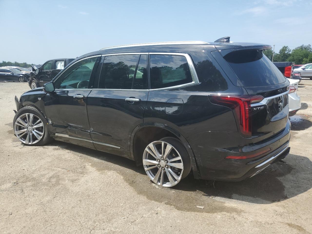 1GYKPCRS0PZ170871 Cadillac XT6 PREMIU 2